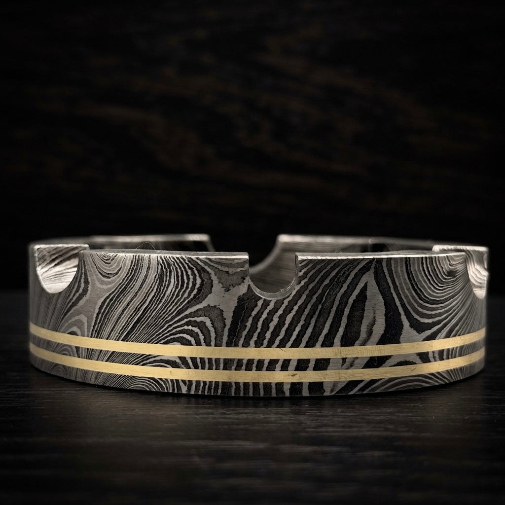 Handmade Damascus Steel Cigar Ashtray - Hand Forged Smoking Pipe Tray, Unique Smoking Accessory, Retirement Gift for Dad, Him & Boyfriend.