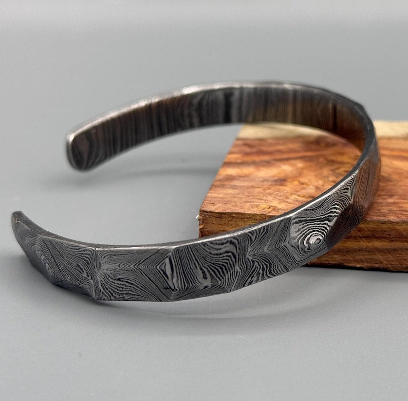 Hand Forged Damascus Steel Cuff Bracelet