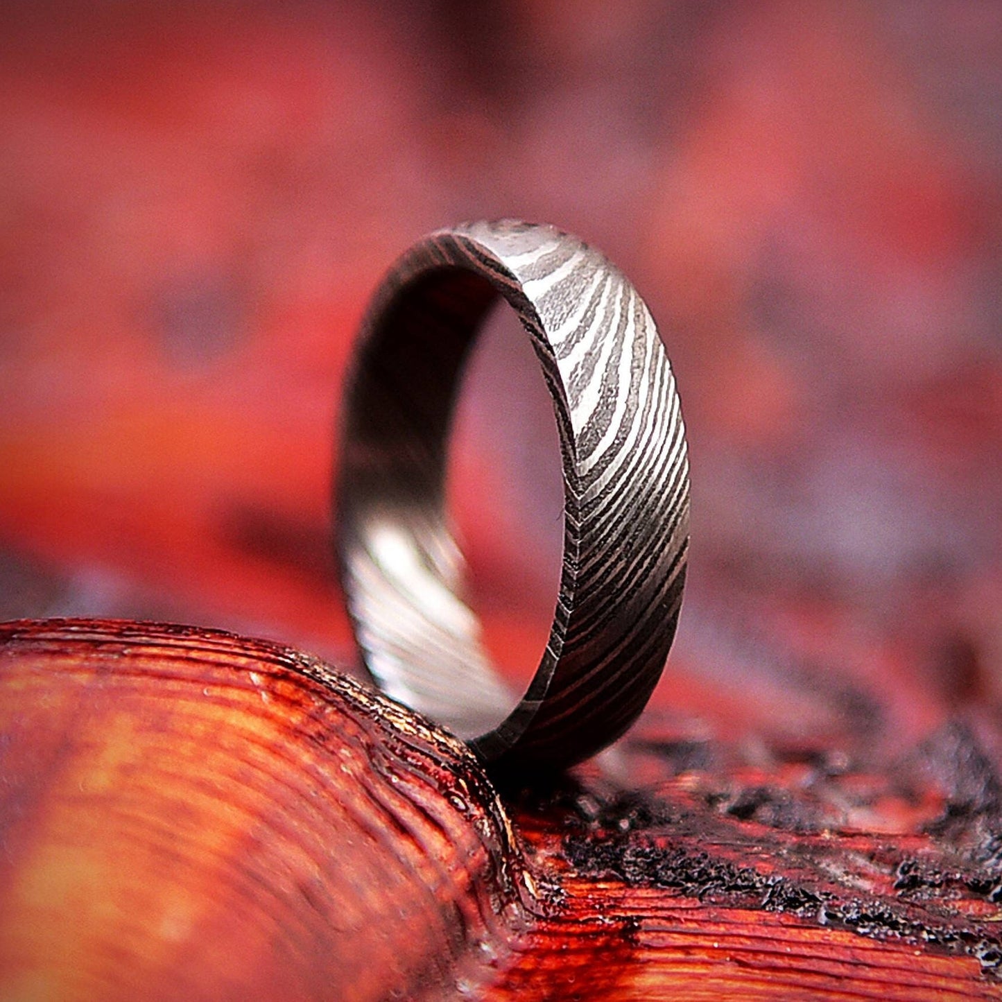 Handmade Damascus Steel Ring: Forge Design, Free Engraving