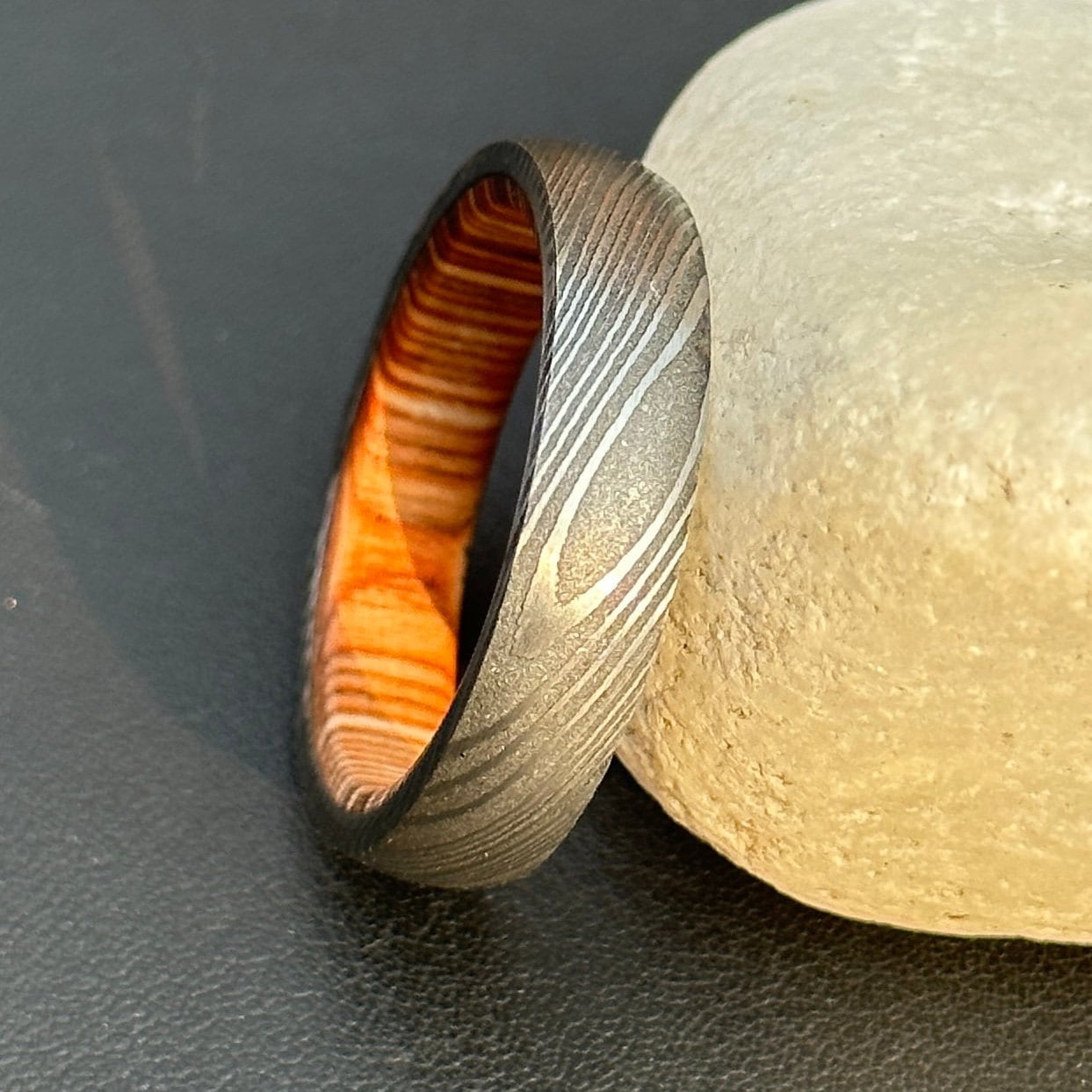 Handcrafted Damascus Steel Ring with Whiskey Barrel Wood - The Chisel