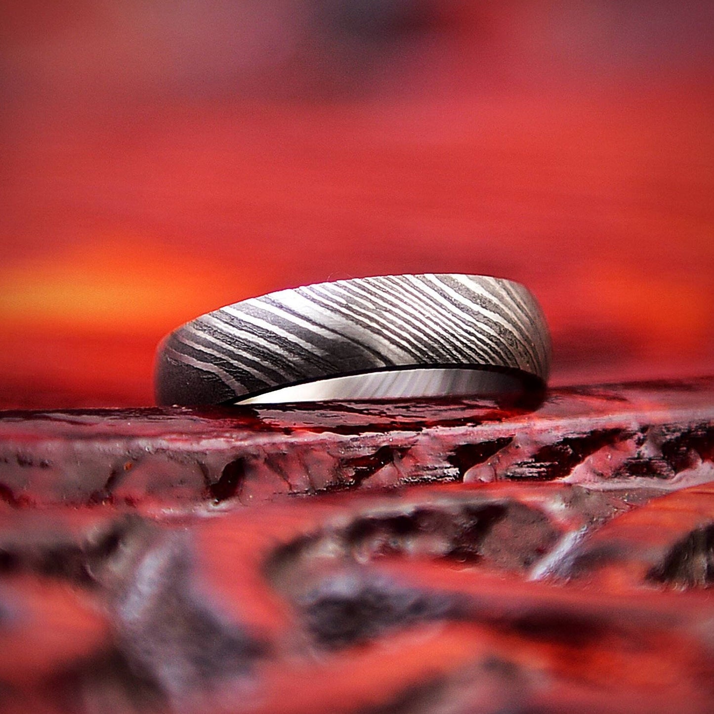 Handmade Damascus Steel Ring: Forge Design, Free Engraving