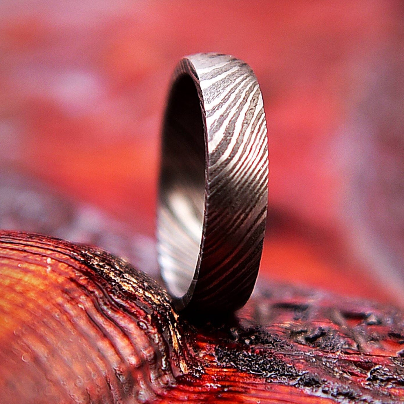 Handmade Damascus Steel Ring: Forge Design, Free Engraving