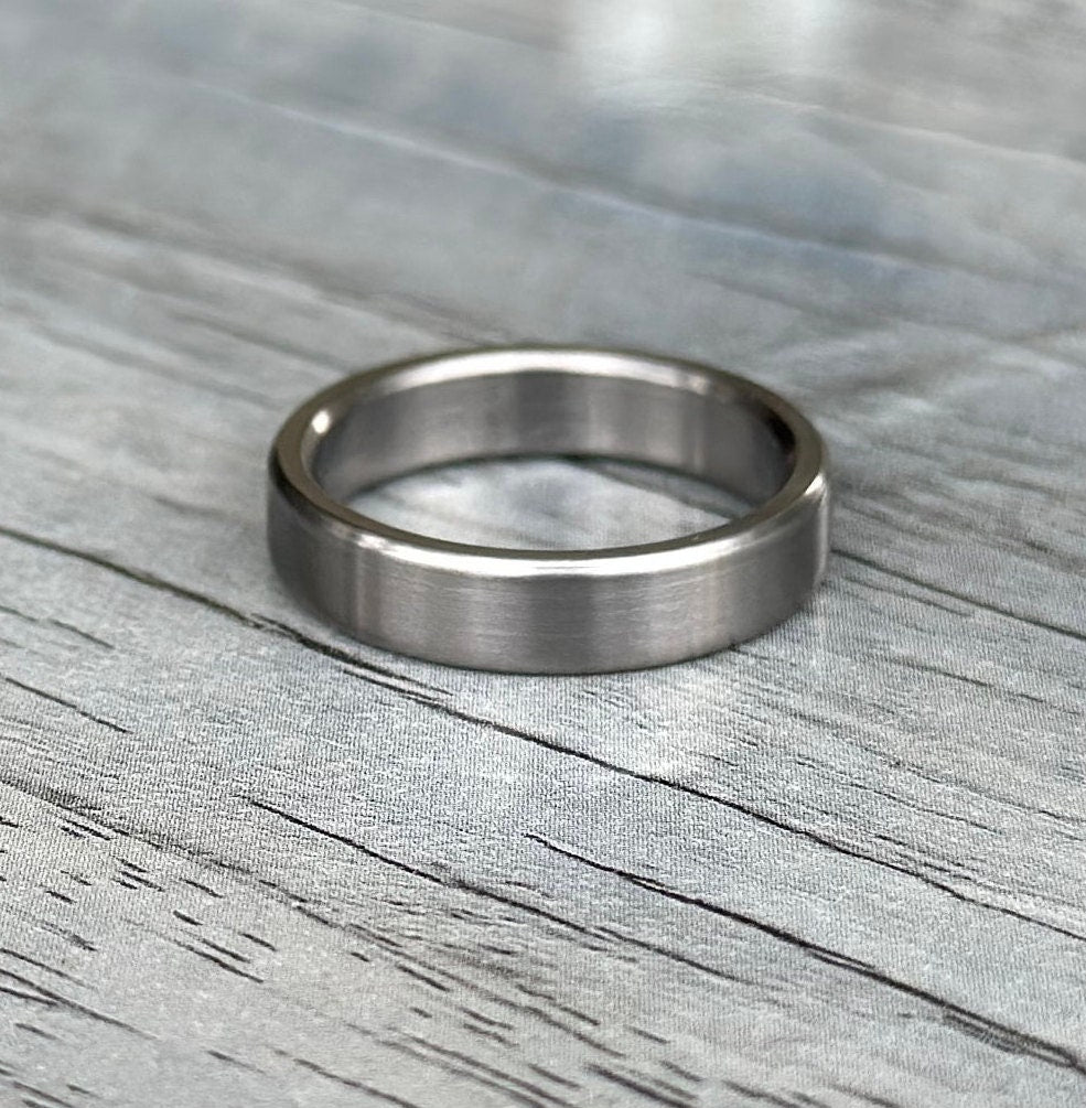 Minimalist Titanium Ring: Brushed Finish, Modern Wedding Band