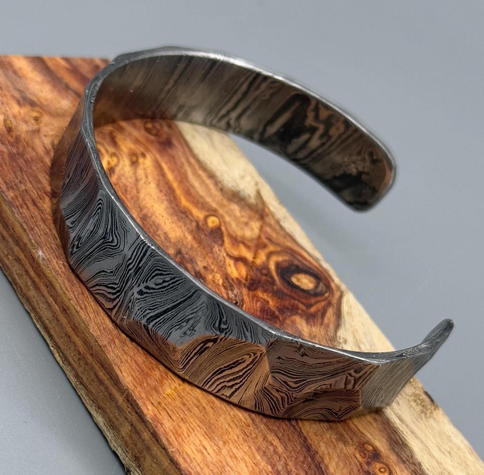 Hand Forged Damascus Steel Cuff Bracelet: Viking Style