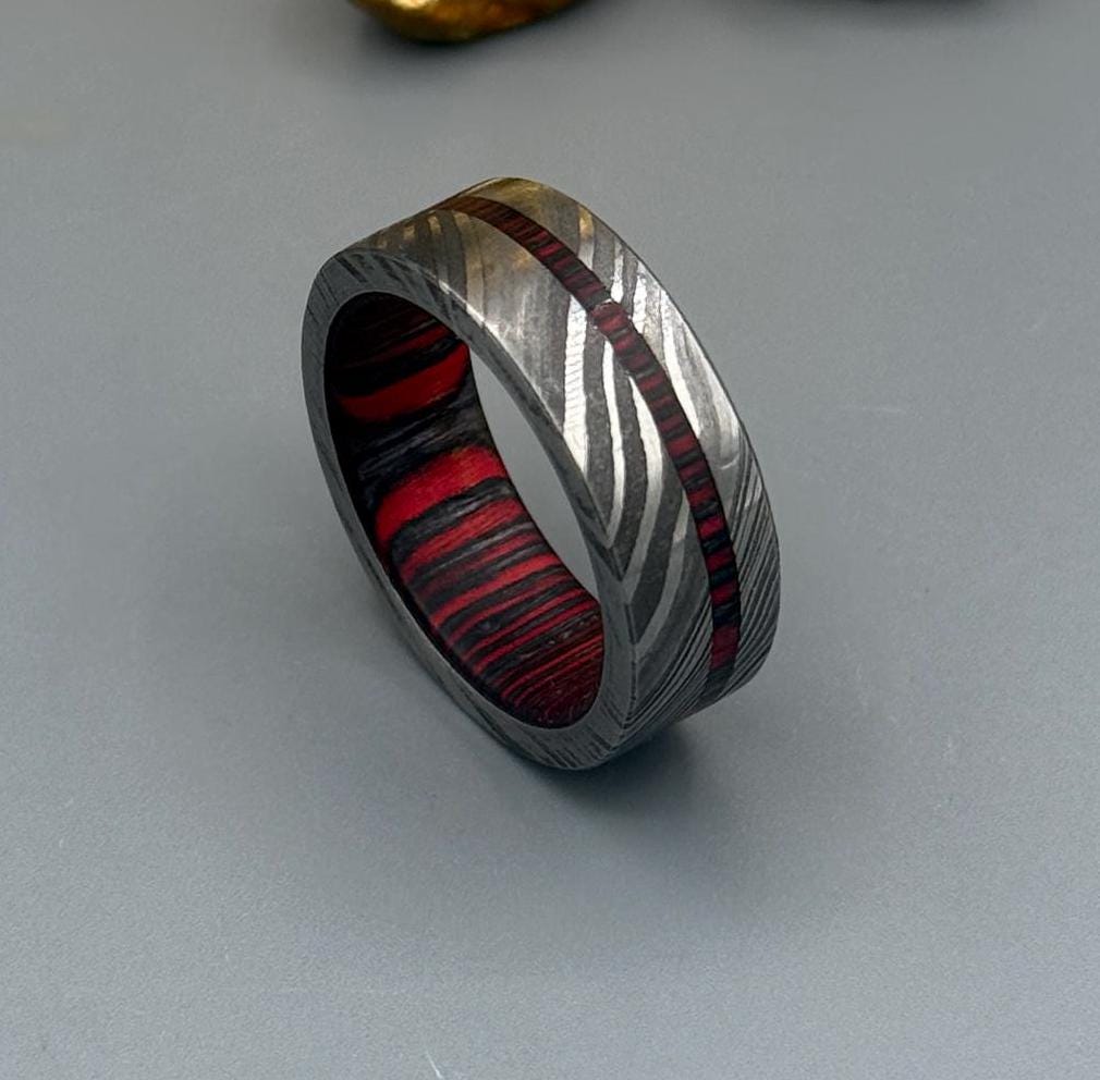 Damascus Steel Ring with Whisky Barrel Wood Inlay - 5mm to 8mm