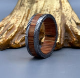 Damascus Steel Ring - Whisky Barrel Wood Inlay - Hammered Wedding Band