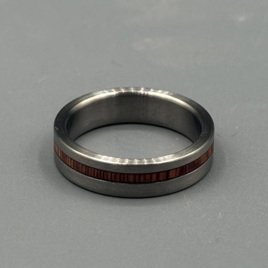 Minimalist Titanium Ring: Brushed Finish with Whisky Barrel Wood Inlay