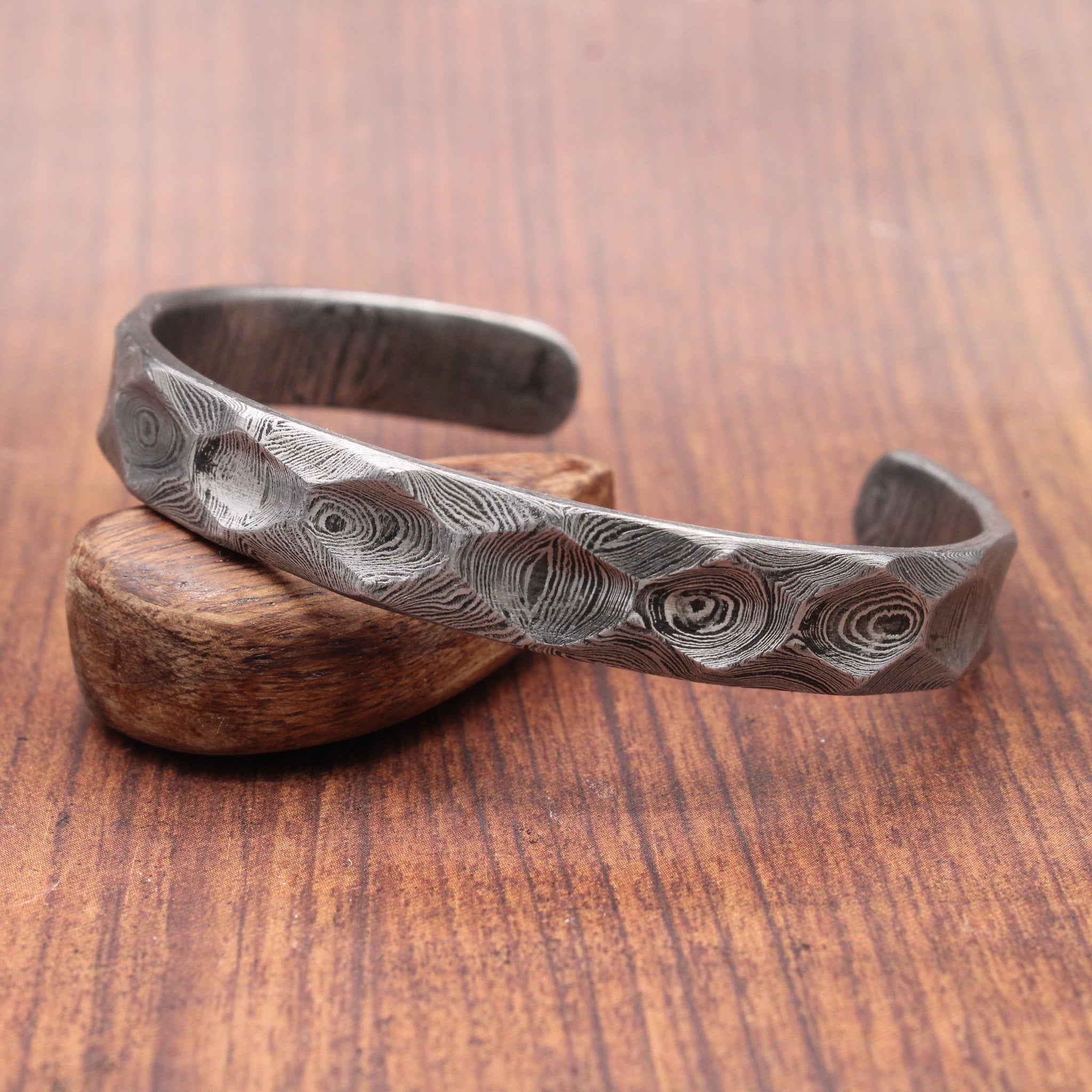 Hand Forged Damascus Steel Bangle: Diamond Cut Viking Cuff Bracelet