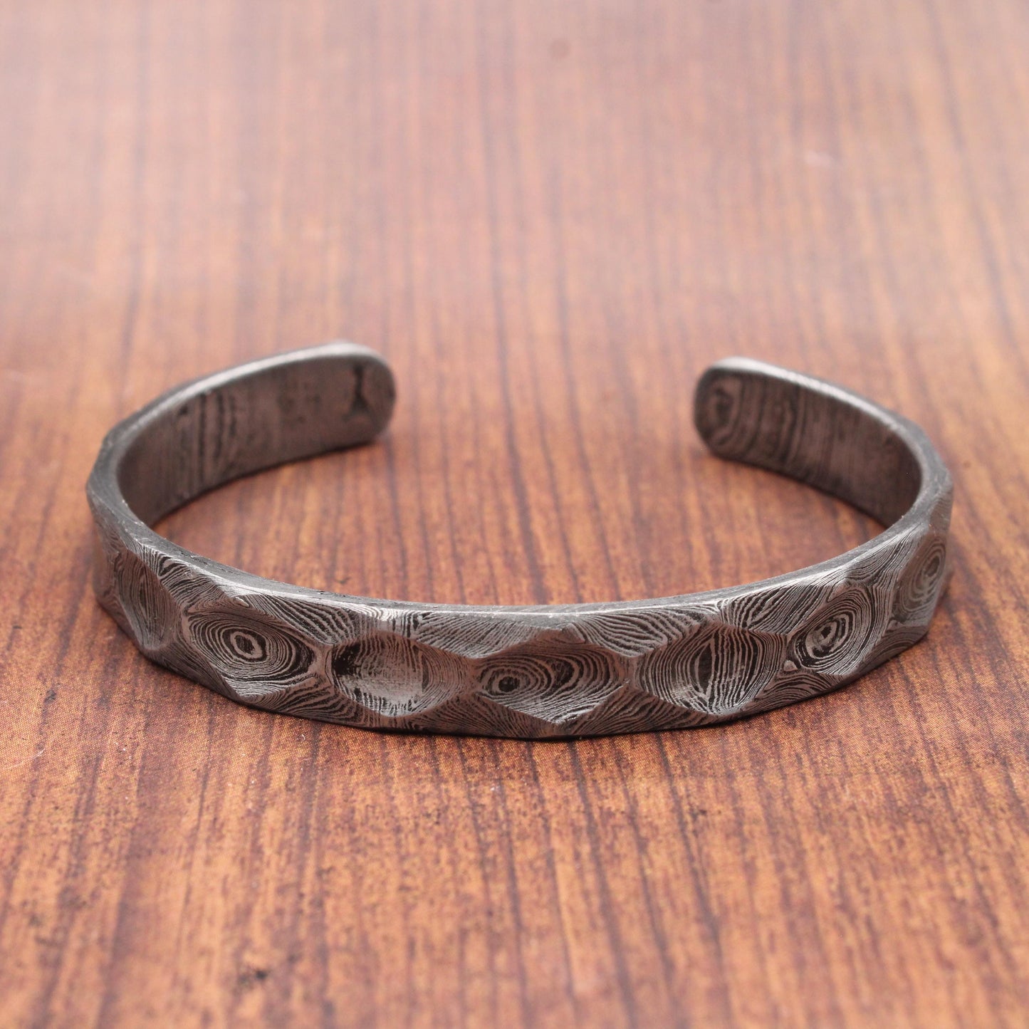 Hand Forged Damascus Steel Bangle: Diamond Cut Viking Cuff Bracelet