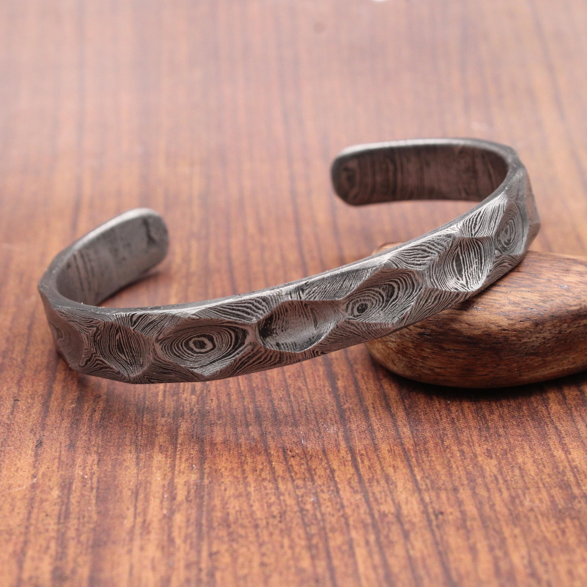 Hand Forged Damascus Steel Bangle: Diamond Cut Viking Cuff Bracelet
