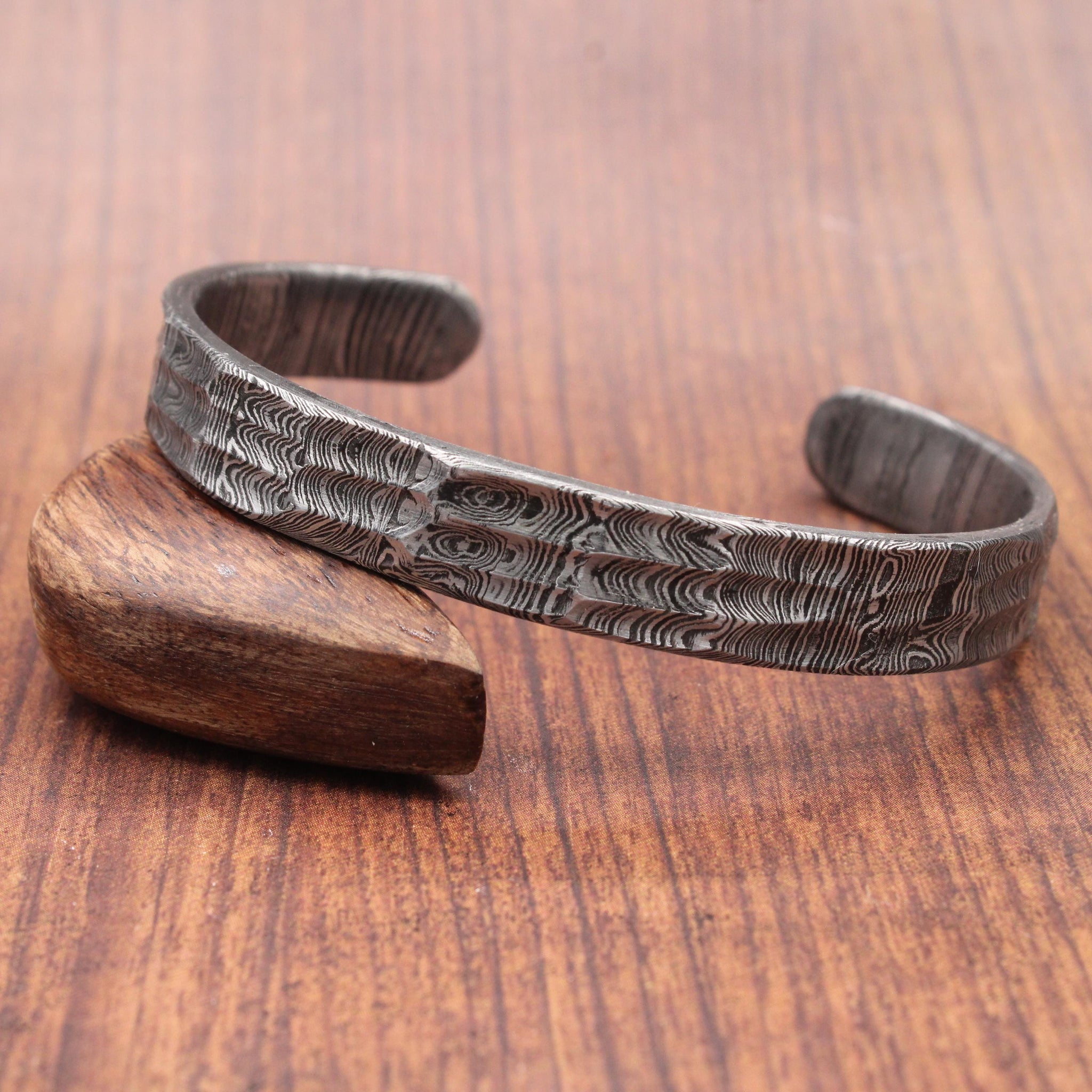 Hand Forged Damascus Steel Cuff Bracelet: Viking Style Jewelry