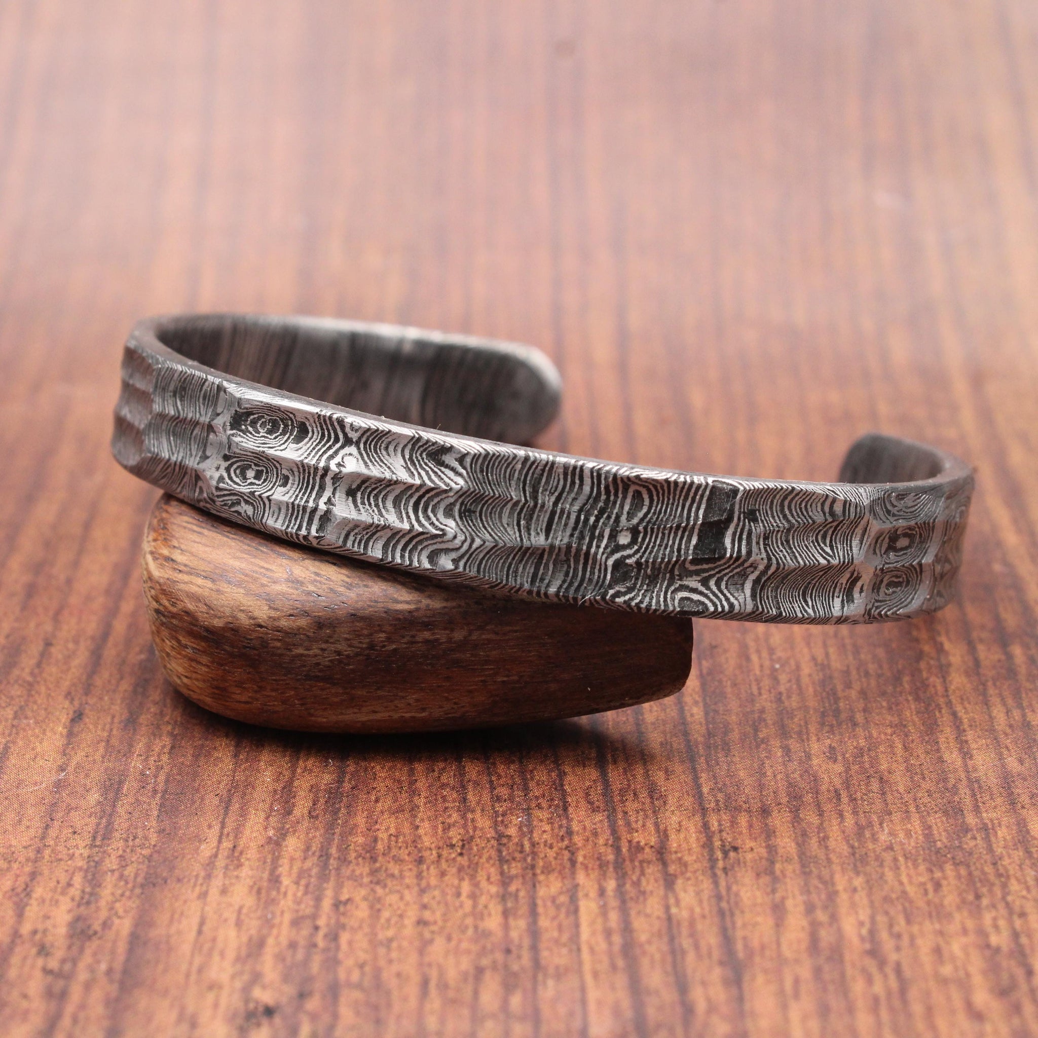 Hand Forged Damascus Steel Cuff Bracelet: Viking Style Jewelry