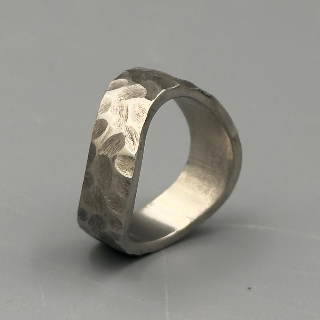 Hammered Titanium Curved Ring: Minimalist Industrial Wedding Band