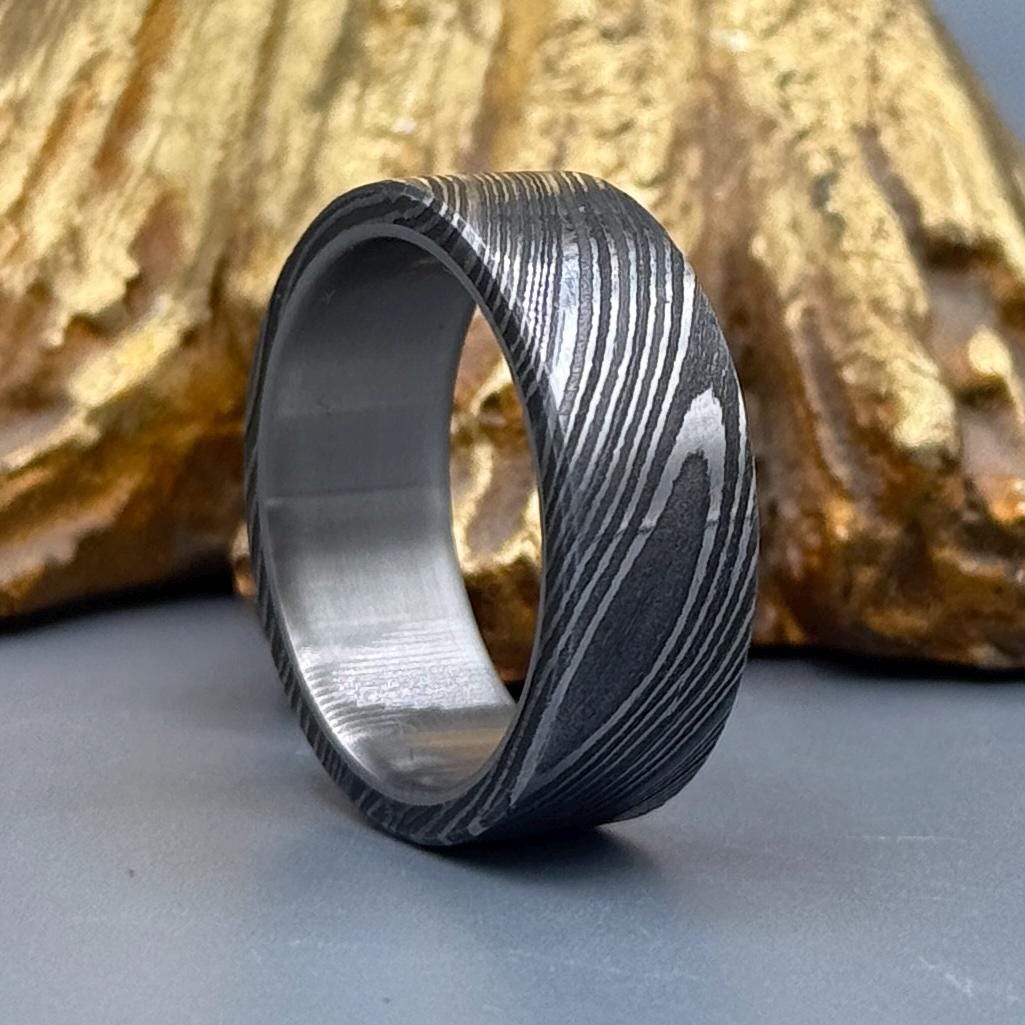 Hammered Damascus Steel Ring: Titanium Inlay, Comfort Fit Wedding Band, Flat Design