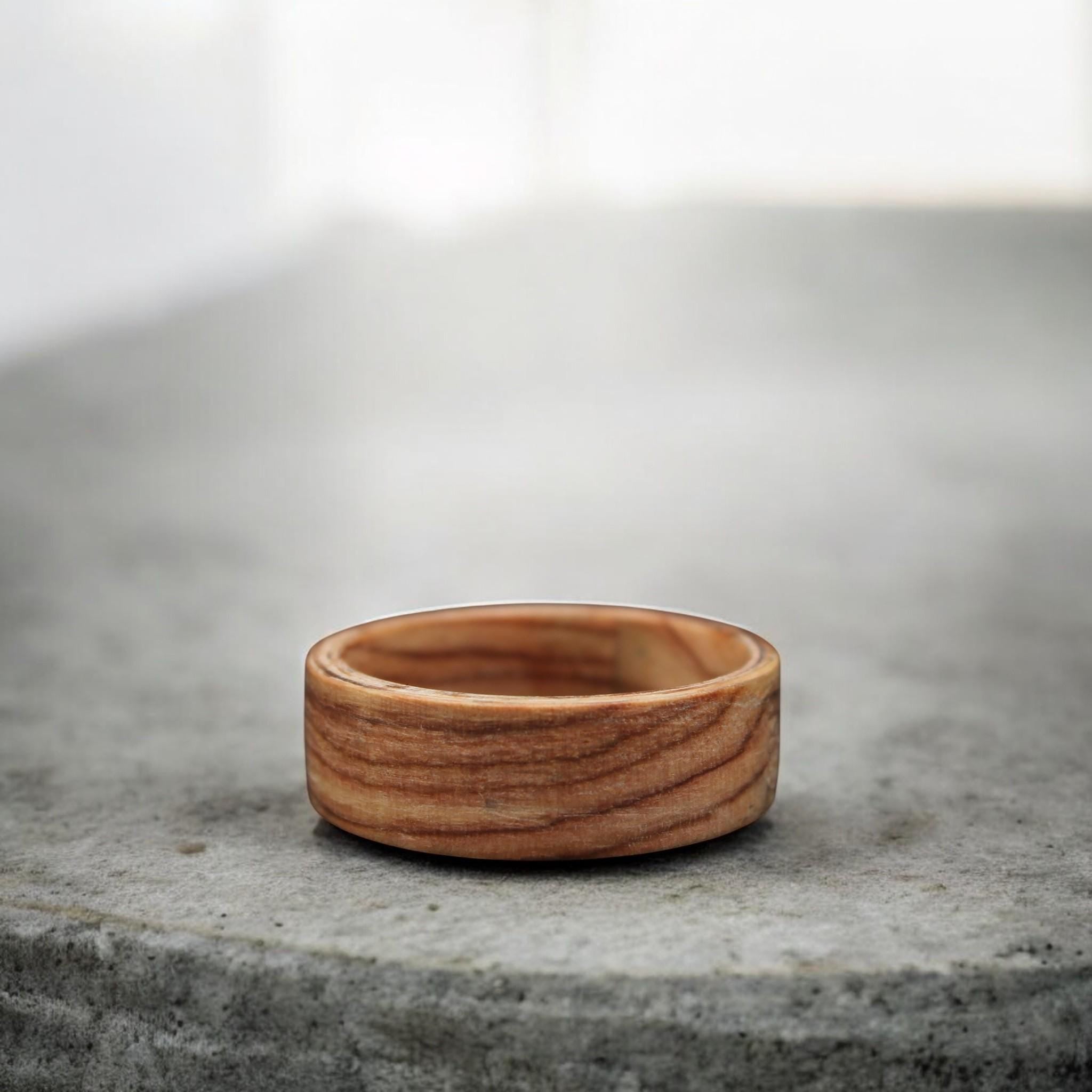 Ashwood Wedding Band Ring: Minimalist Bentwood Design
